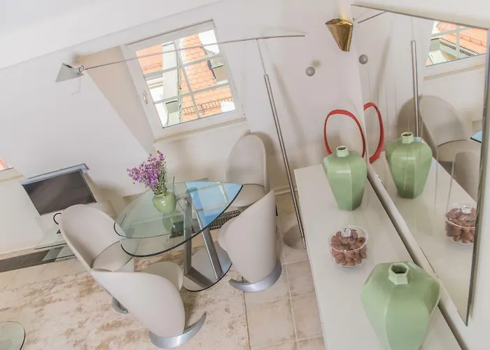 Apartman 7 *
